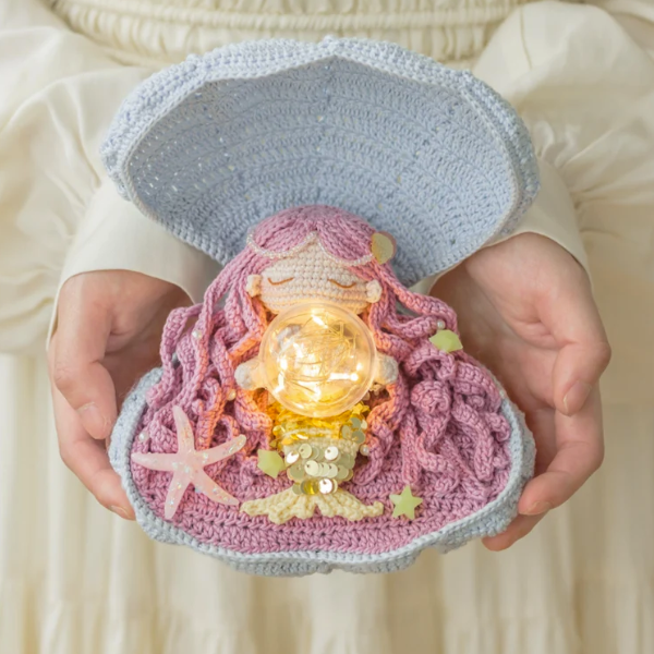 Mermaid Lamp – Crochet Pattern